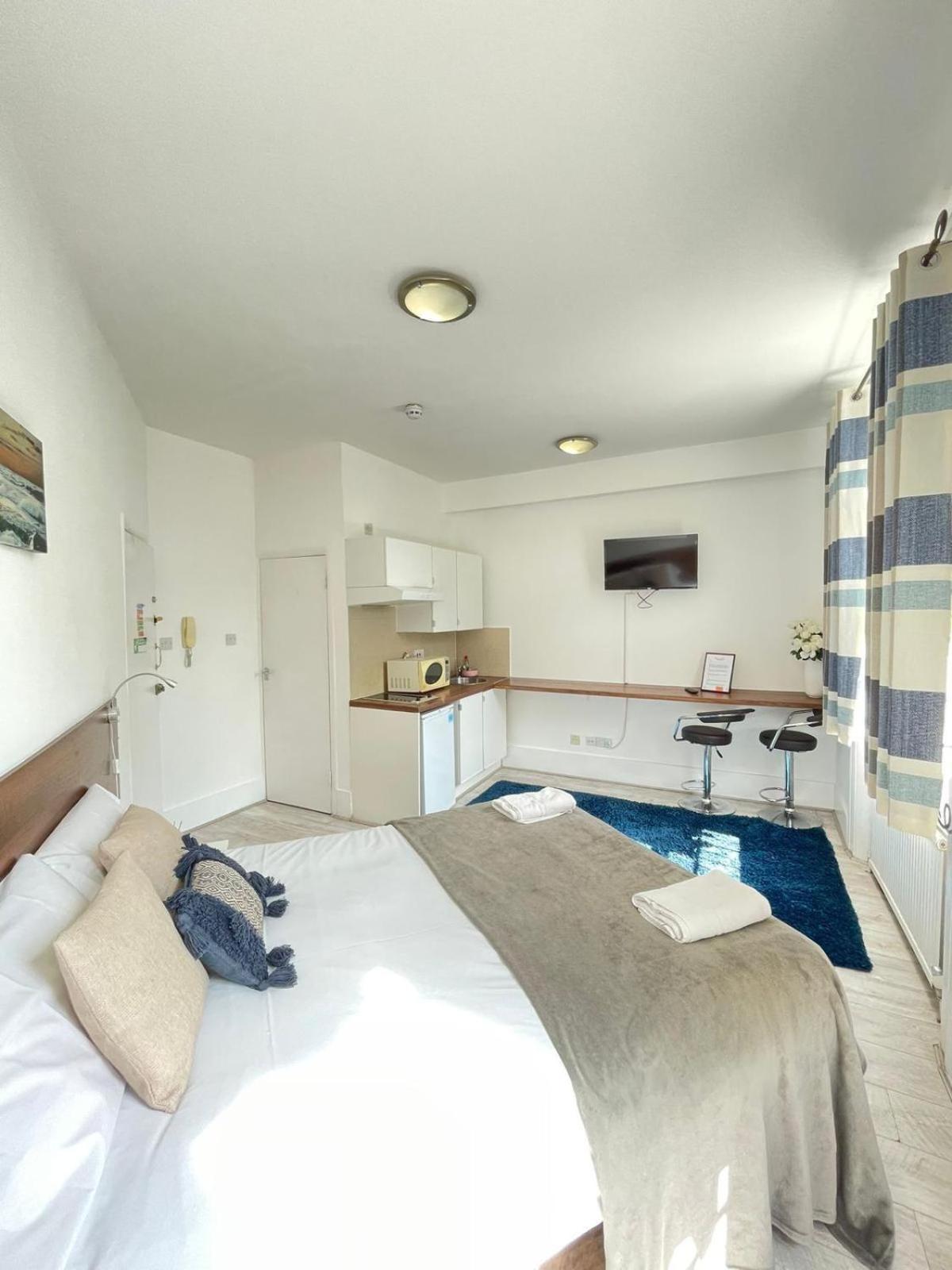 Cromwell Apartments Londra Exterior foto